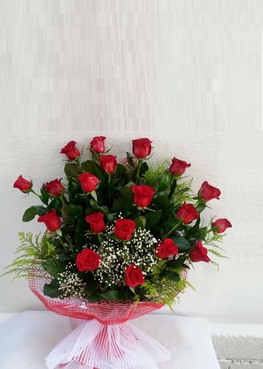 19 Kırmızı Gül -4 Gaziantep Çiçek Sepeti Siparişi