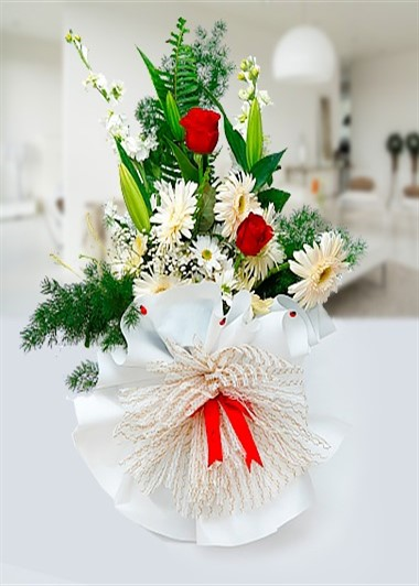 Beyaz Gerbera ve Kırmızı Gül Gaziantep Çiçekciler