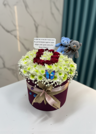İsme Özel Harfli Kutu Çiçek ve Sevimli Ayıcıklar (Aynı Gün Teslim) Gaziantep Çiçekciler