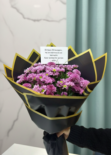 Öğretmenler Günü – Asil Mor Krizantem Buketi  Gaziantep Çiçekciler